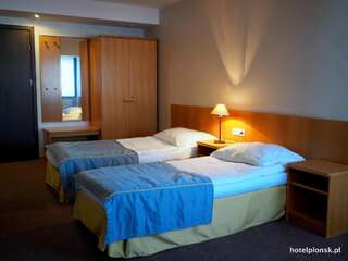 Отель Hotel Orlik Плоньск Двухместный номер с 1 кроватью или 2 отдельными кроватями-11